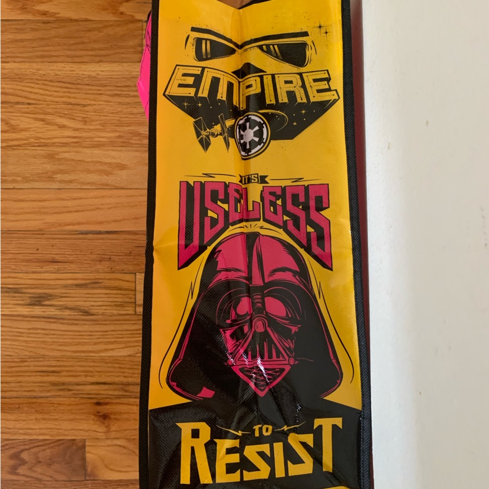 NWOT Star Wars Darth Vader Large Gift Bag - Picture 2 of 4